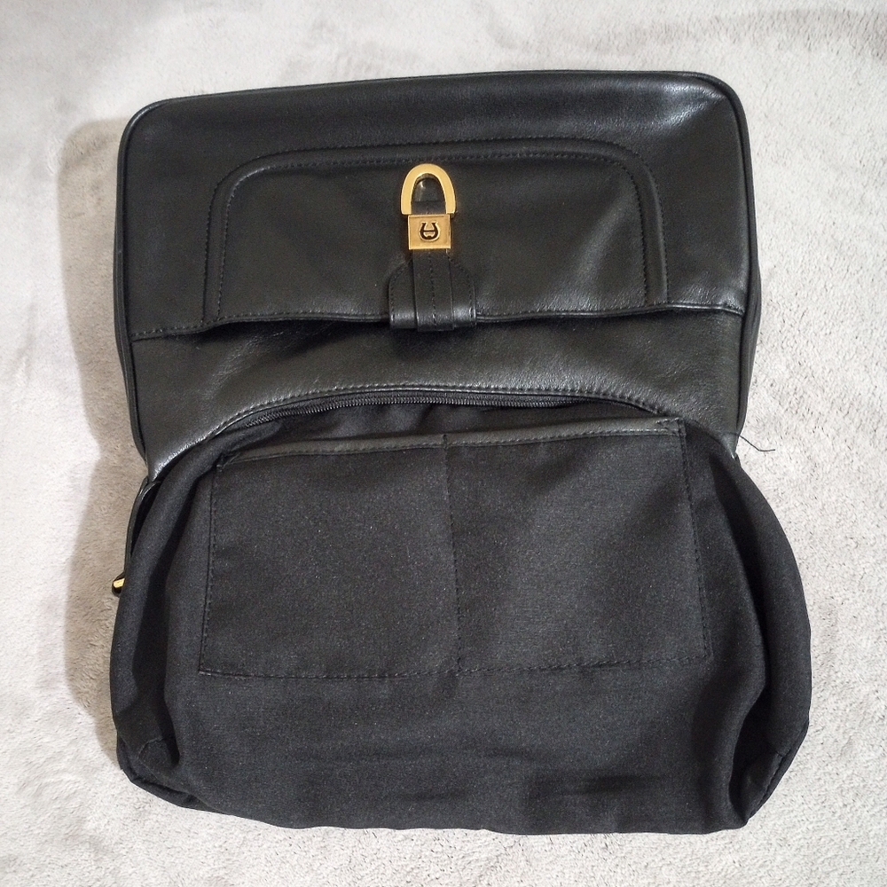 Vintage Aigner Black Leather Bag Gold Tone Hardware - Picture 6 of 10